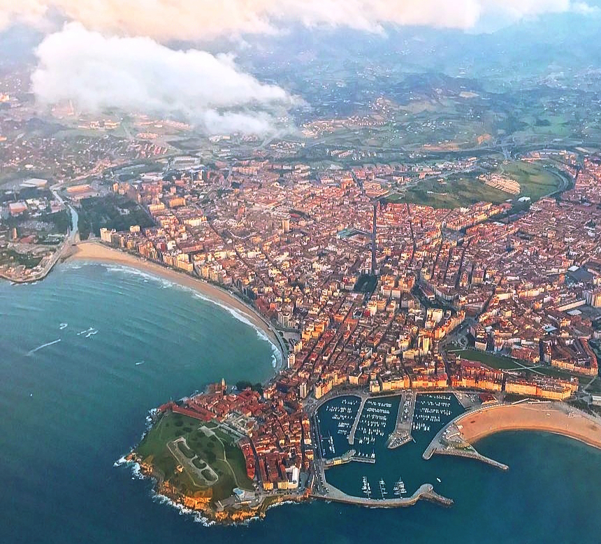 Vista de Gijón, España - Guía de viaje SpainRoutes