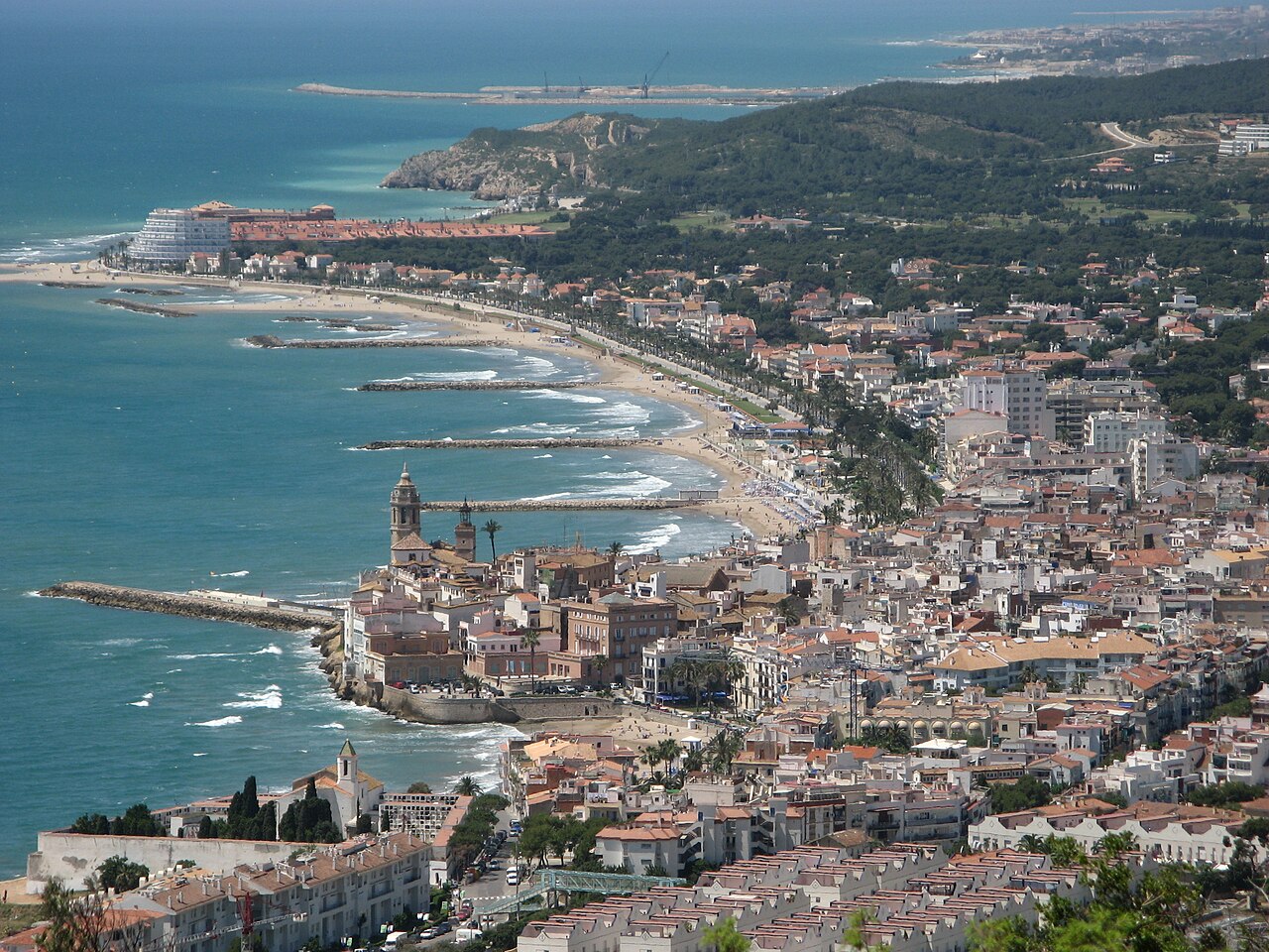 Vista de Sitges, España - Guía de viaje SpainRoutes